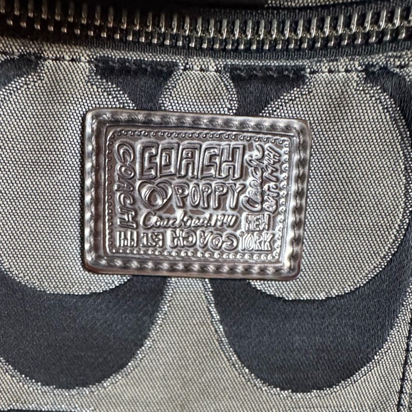 Authentic Coach Black and Brown Signature Shoulder Bag - Picture 6 of 14